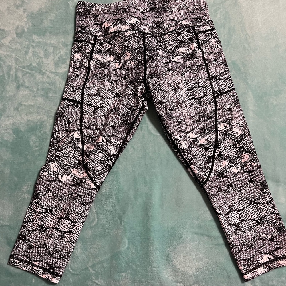 Zyia leggings